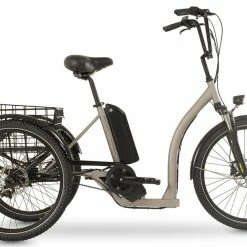 Johansson Clara Mit Gittertransportkorb